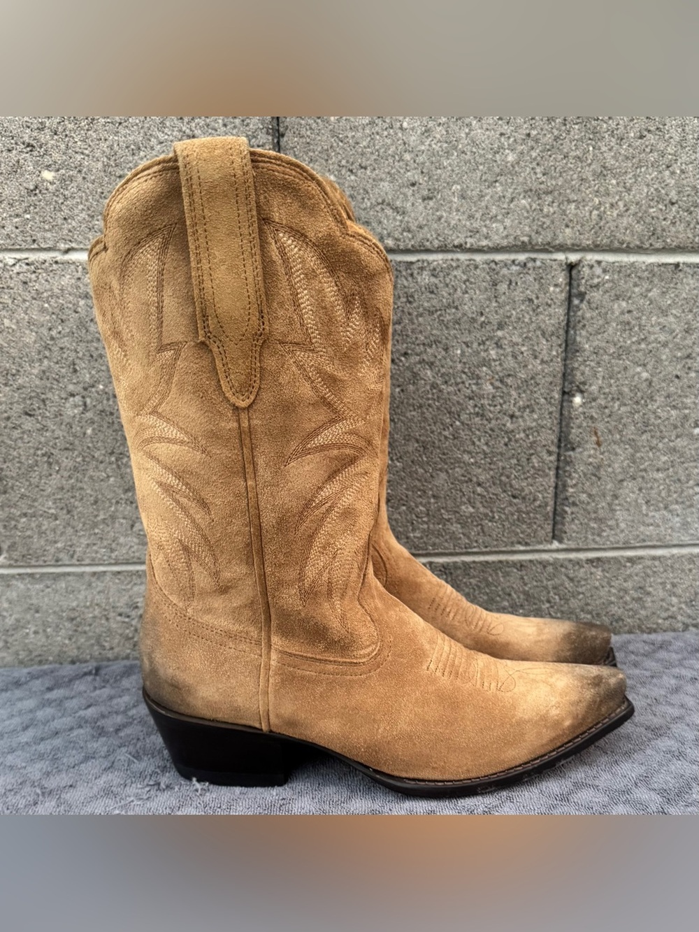 TECOVAS The Sadie Western Boot Toasted Almond Suede Size 8 B